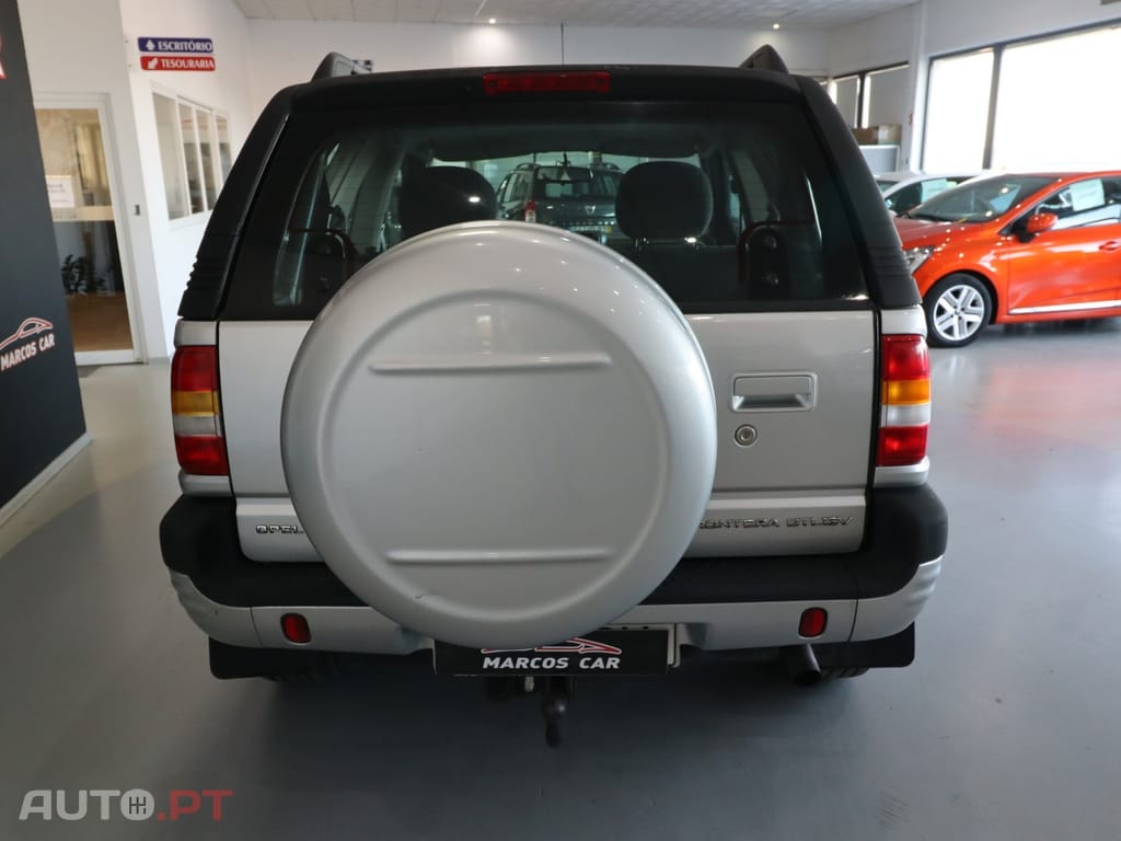 Opel Frontera 2.2 DTi Sport RS