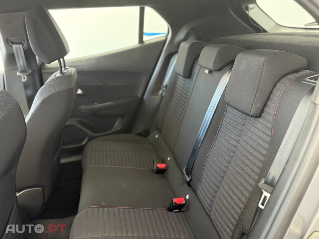 Peugeot 2008 1.2 PureTech Active Pack