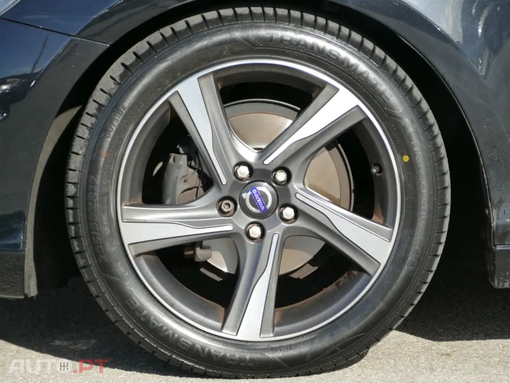 Volvo V40 1.6 D2 R-Design