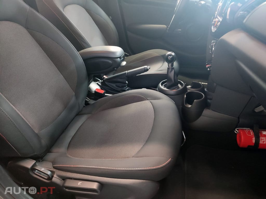 MINI Cooper D