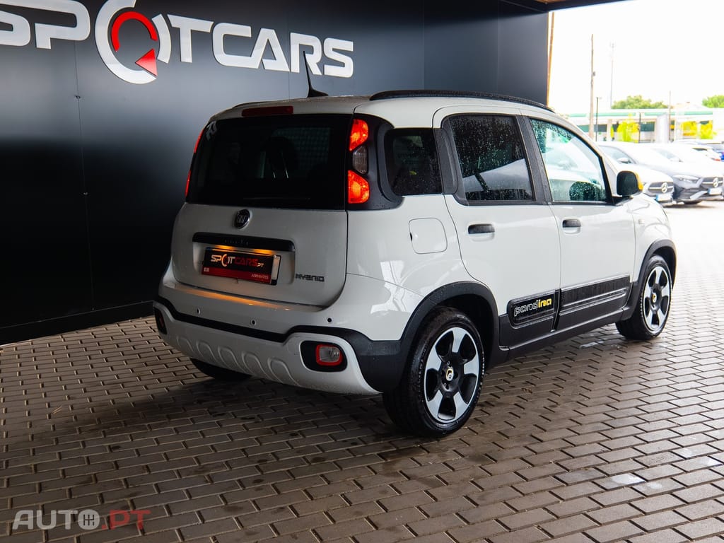 Fiat Panda Pandina 1.0 Hybrid Icon