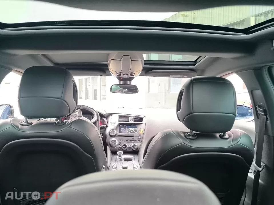 Citroen DS5 1.6 e-HDi Air. So Chic CMP6 112g