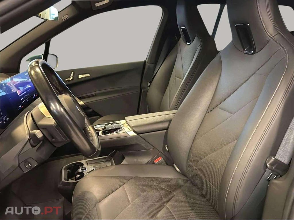 BMW iX XDrive40