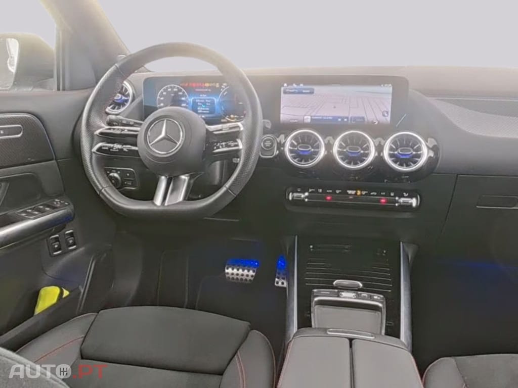 Mercedes-Benz GLA 250 e AMG I.V.A DEDUTIVEL