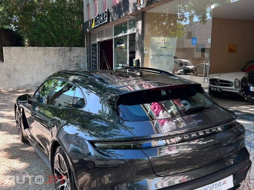 Porsche Taycan Standard