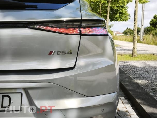 DS DS4 E-TENSE 225 PERFORMANCE LINE+