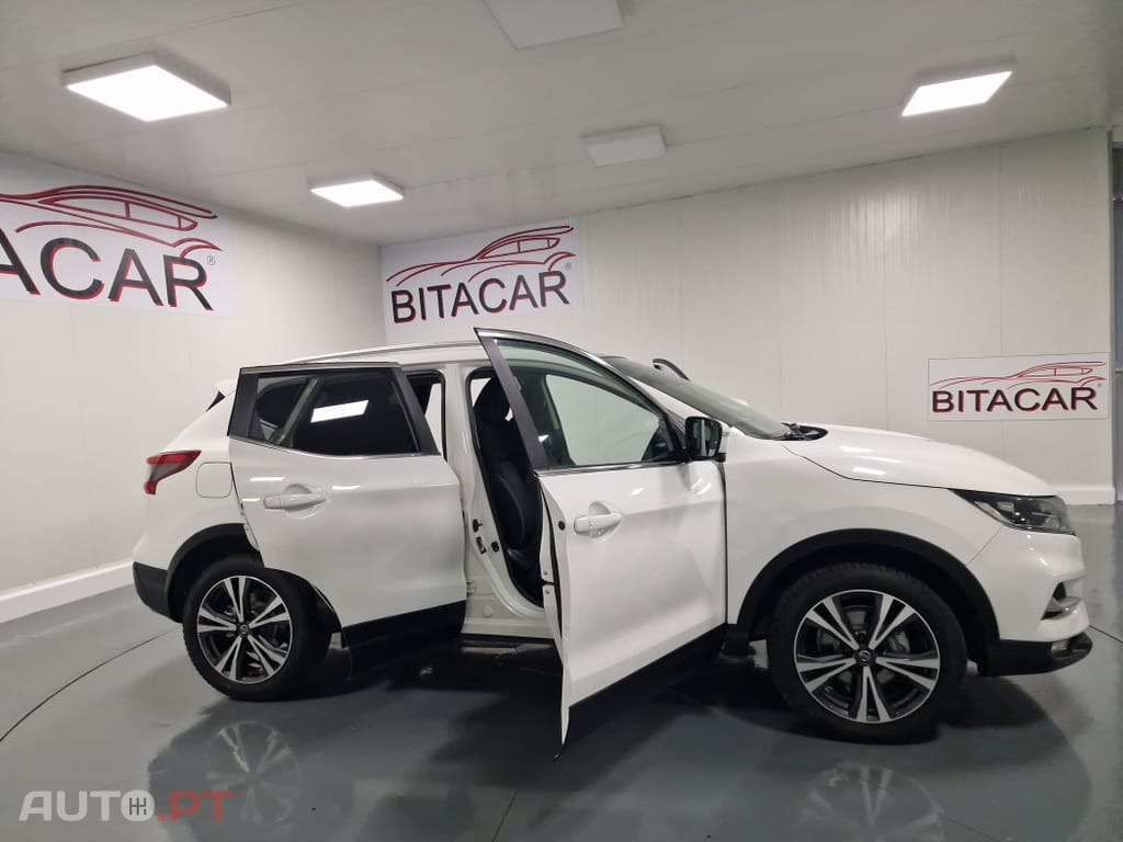 Nissan Qashqai 1.5 dCi N-Connecta