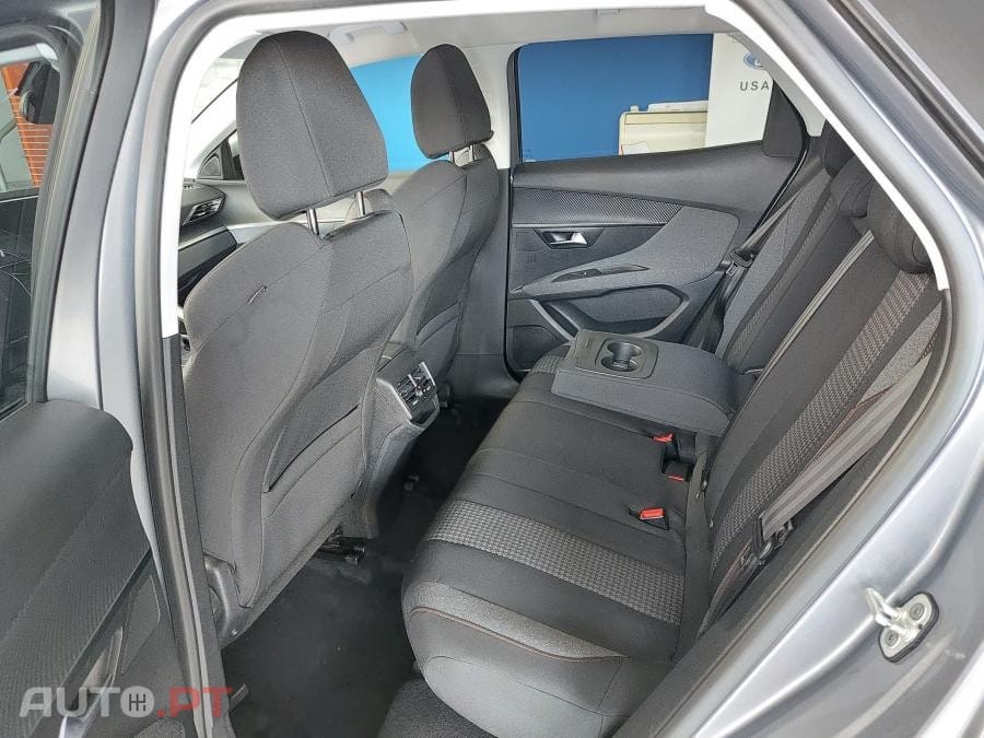 Peugeot 3008 1.5 BlueHDi Active