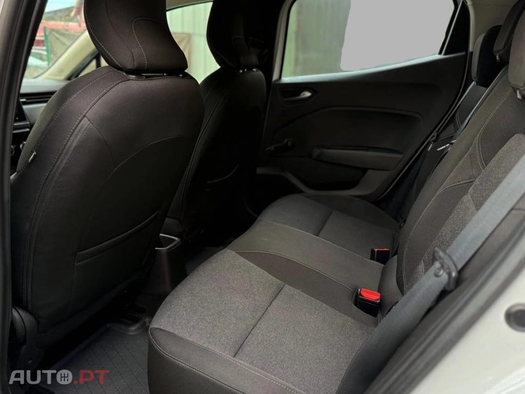 Renault Clio TCe 100 BUSINESS EDITION