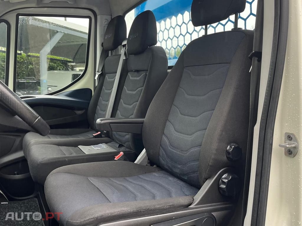 Iveco Daily 3.0 - 180  BASCULA