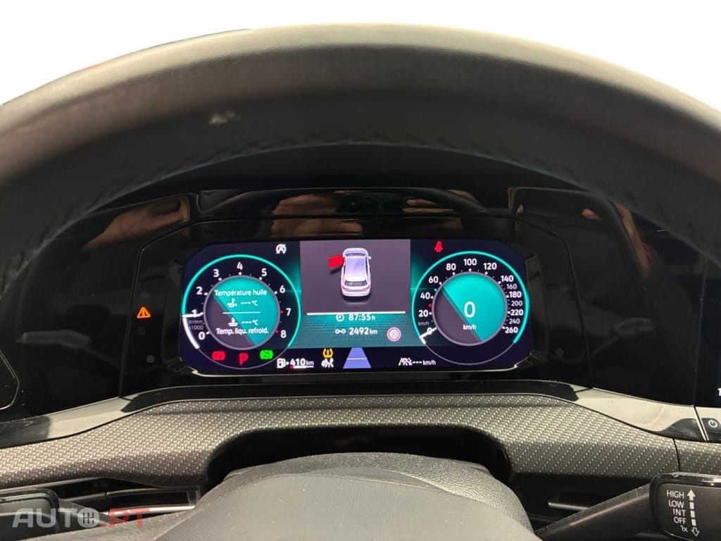 Volkswagen Golf 1.5 eTSI OPF R-Line DSG7