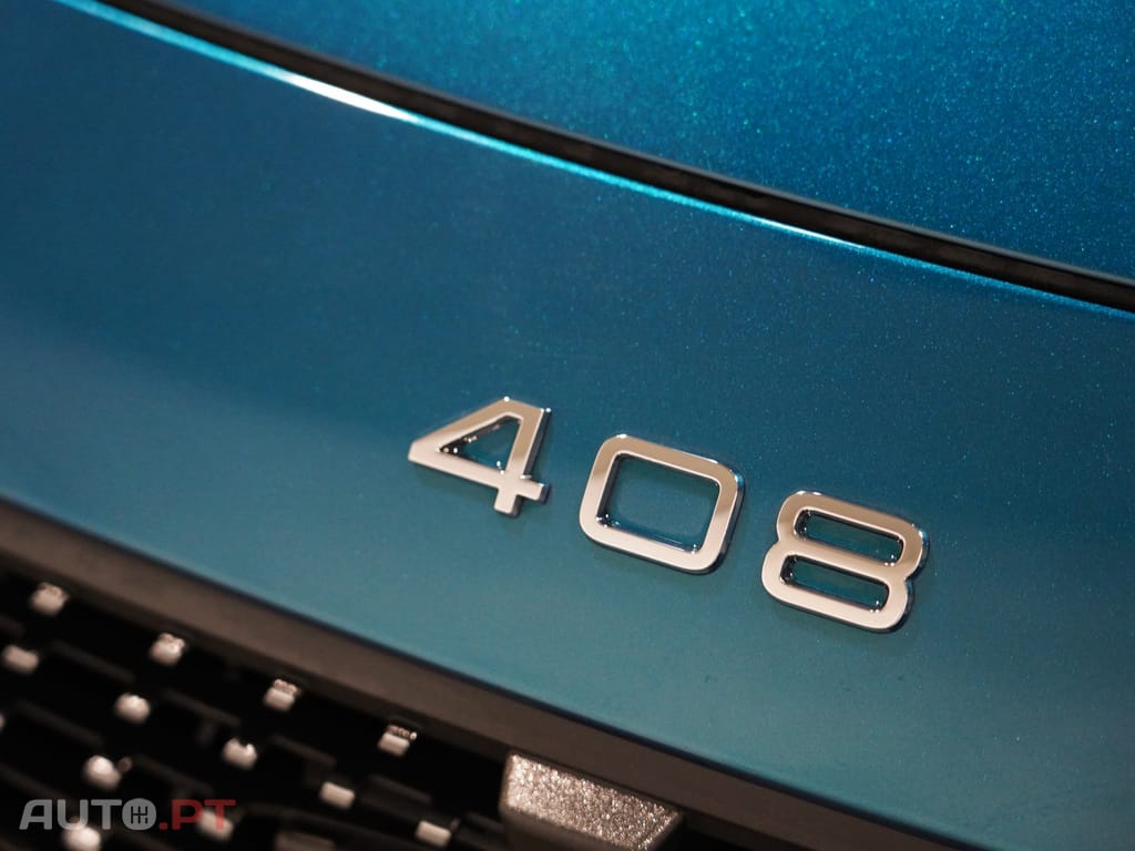 Peugeot 408 1.2 PureTech Allure EAT8