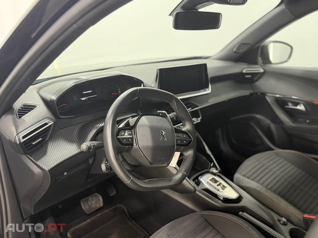 Peugeot 2008 1.5 BlueHDi Active Pack EAT8
