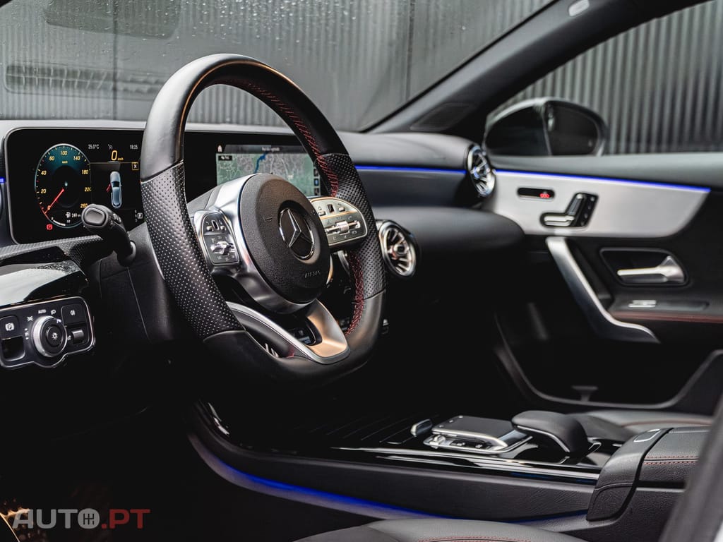 Mercedes-Benz A 180 d AMG Line PACK NIGHT
