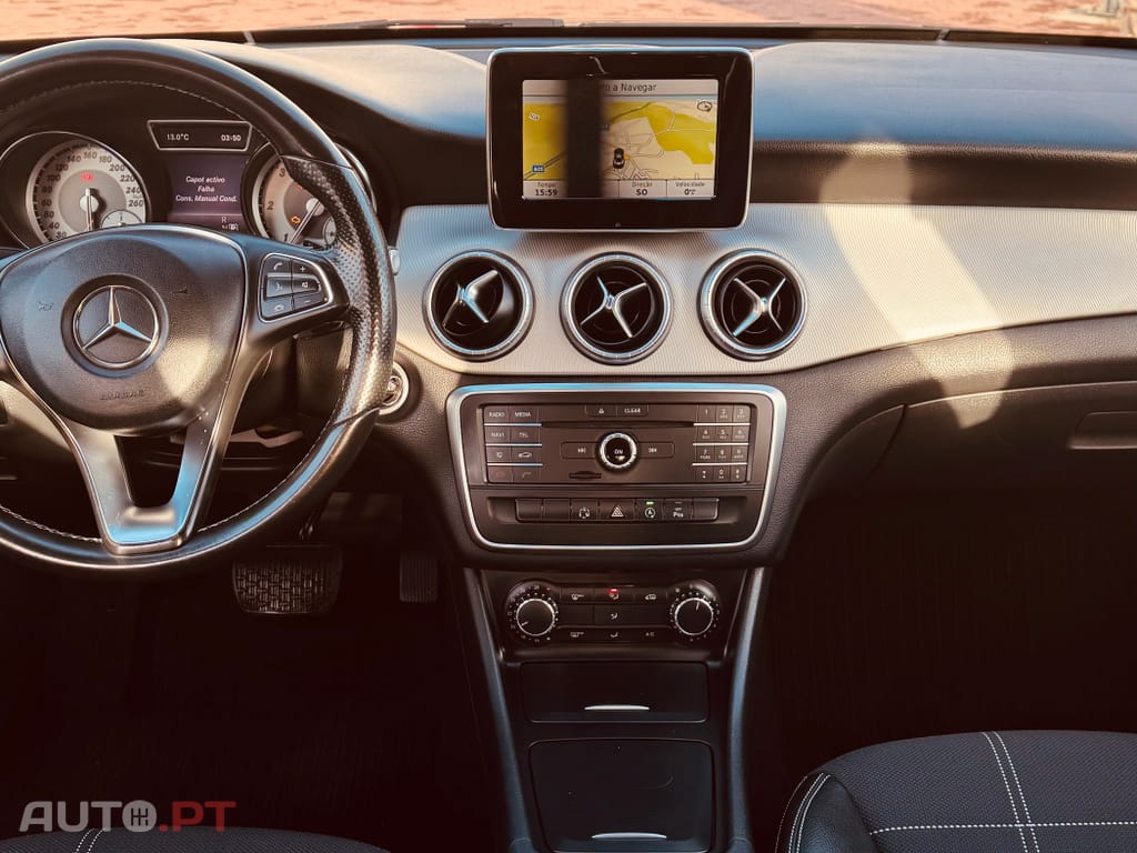 Mercedes-Benz CLA 220 CDi Urban Aut.111g