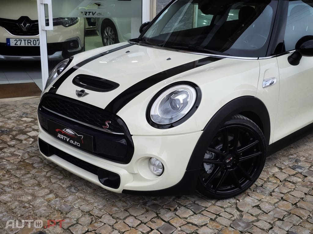 MINI Cooper Cooper S
