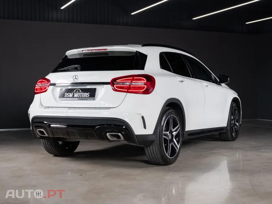 Mercedes-Benz GLA 200 AMG Line