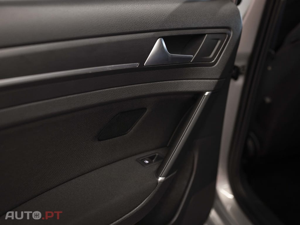Volkswagen Golf 2.0 TSi GTi DSG Performance