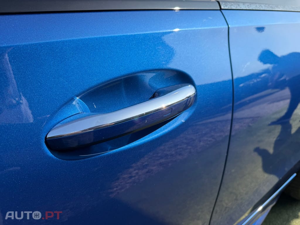 Mercedes-Benz C 300 e AMG Line
