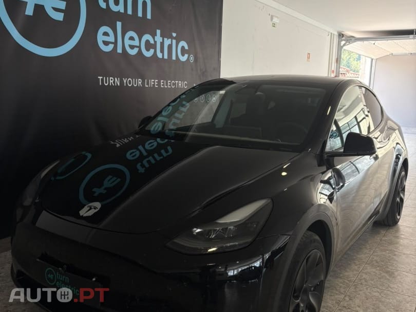 Tesla Model Y Tração Traseira — fotografia 4