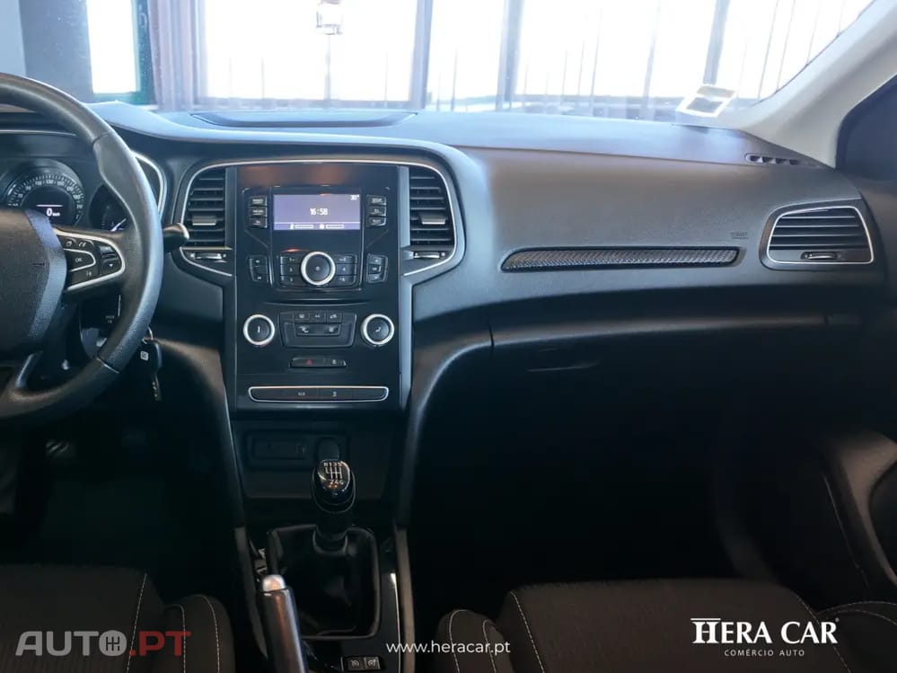 Renault Mégane Outro