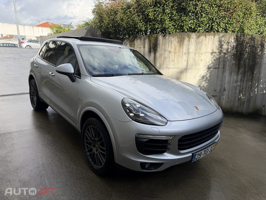 Porsche Cayenne Platinum Edition