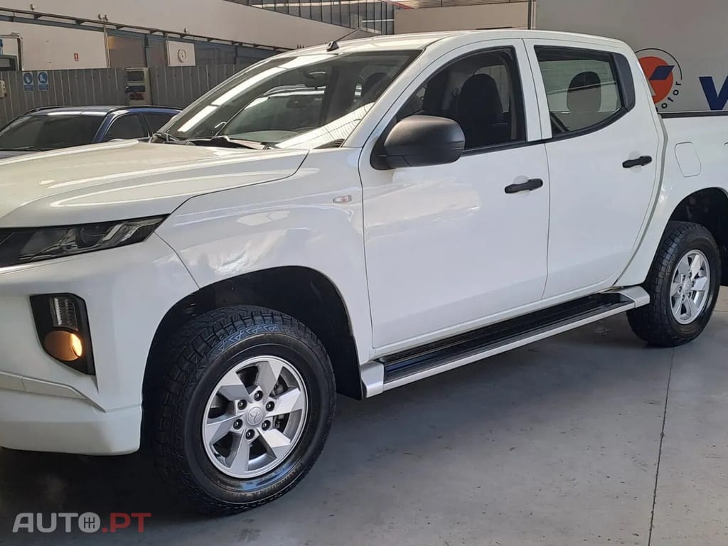 Mitsubishi L200 CD 4X4 5L