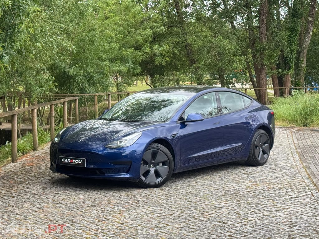 Tesla Model 3 Standard Range Plus RWD