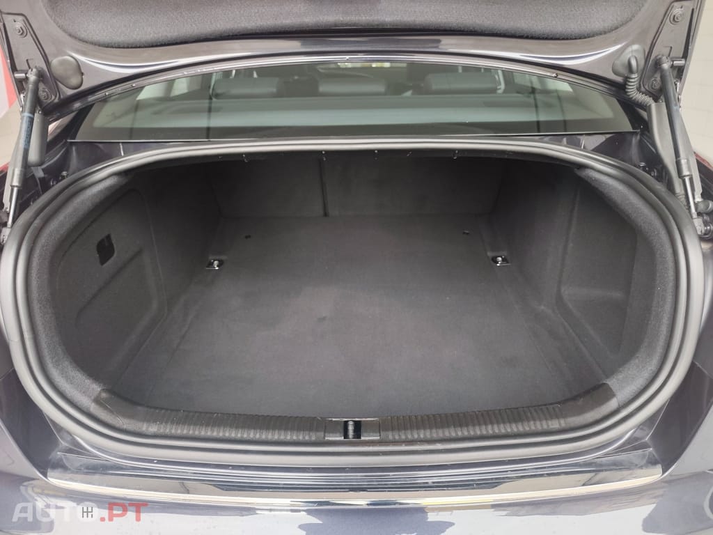 Audi A6 2.0 TDi S-line Multitronic