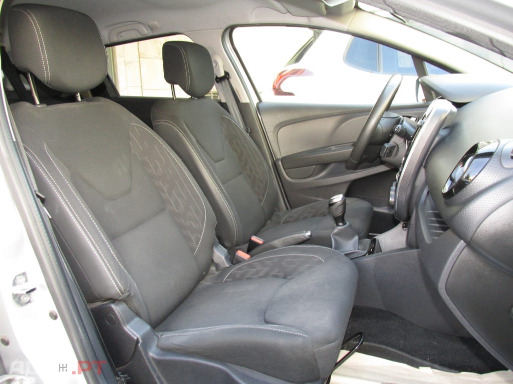 Renault Clio Sport Tourer 0.9 TCe Limited
