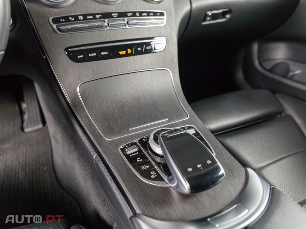 Mercedes-Benz C 300 de AMG Line