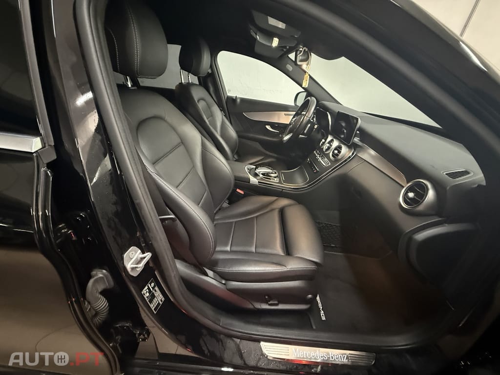 Mercedes-Benz C 300 de AMG Line