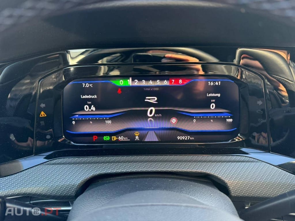 Volkswagen Golf 2.0 TSI R 4Motion