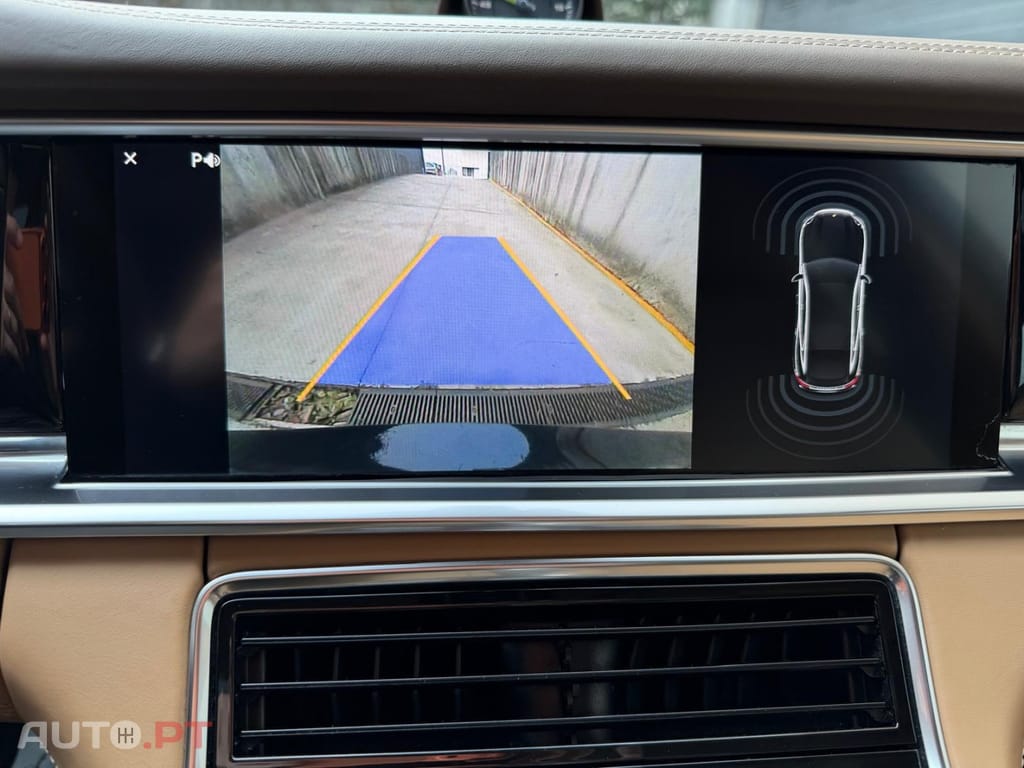 Porsche Panamera 4 E-Hybrid Platinum Edition