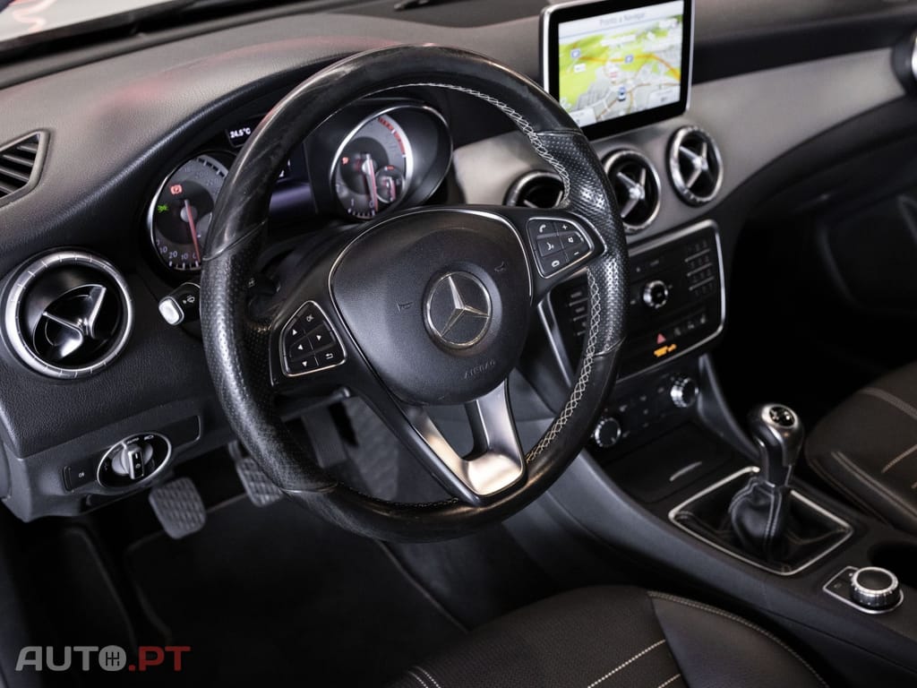 Mercedes-Benz CLA 180 Urban Style Edition