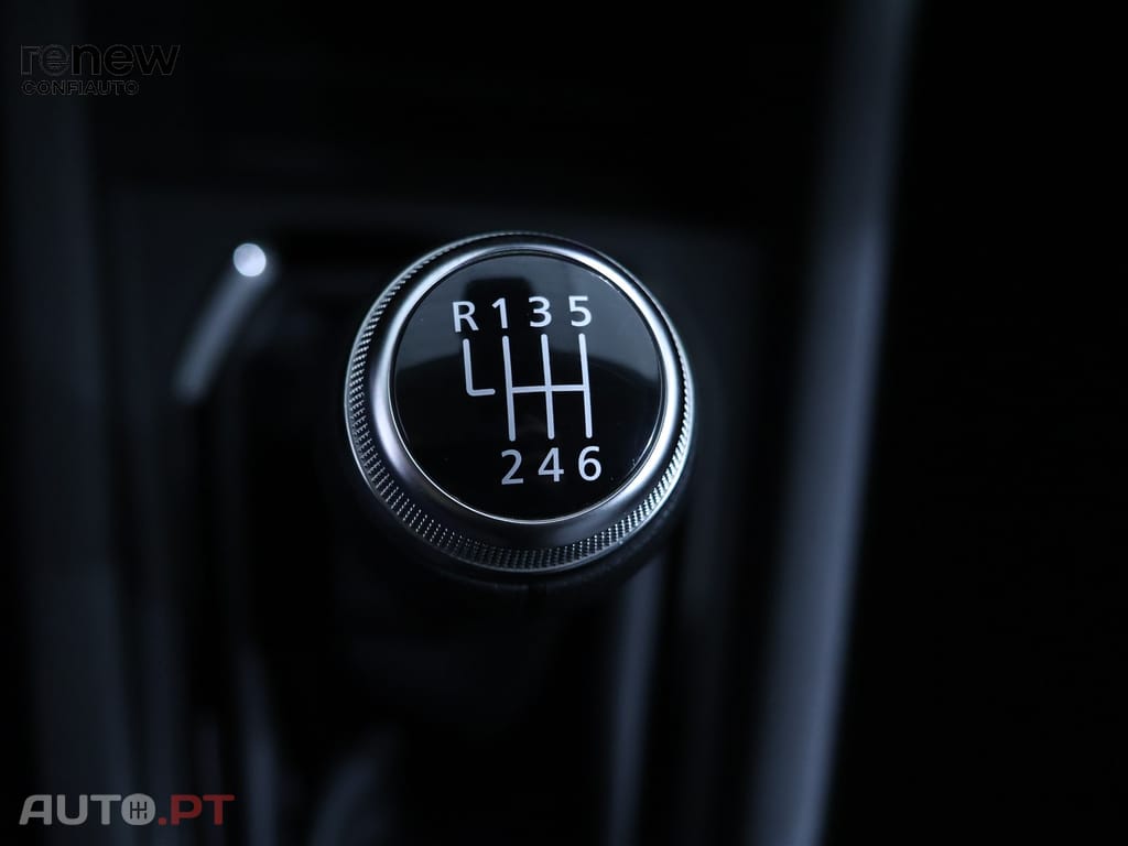 Renault Clio 1.0 Tce Evolution Bi-fuel — fotografia 15