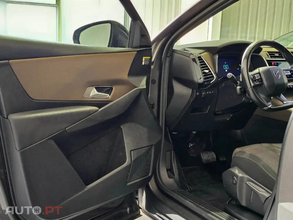 DS DS7 Crossback E-Tense Bastille+ EAT8