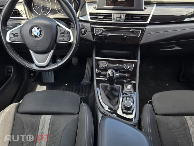 BMW 216 d Advantage
