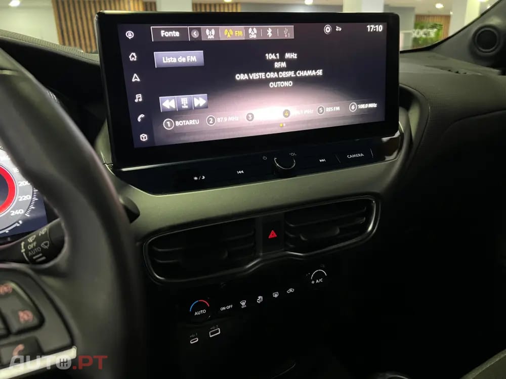 Nissan Juke 1.0 DIG-T N-Connecta NAV. DCT