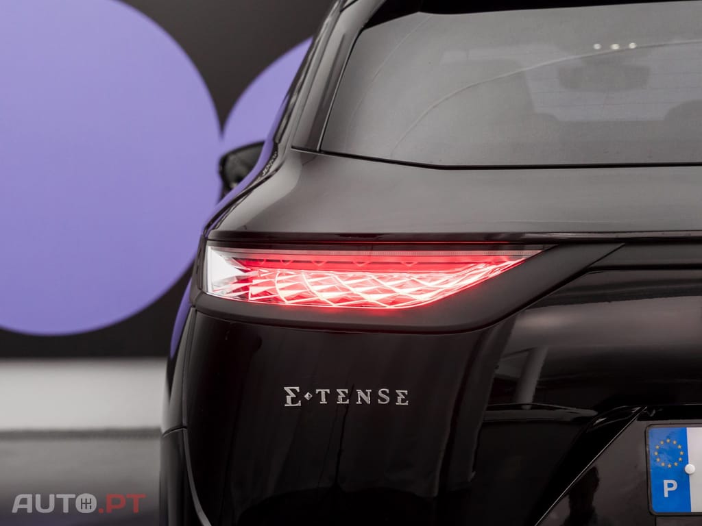 DS DS7 Crossback E-Tense Performance Line EAT8