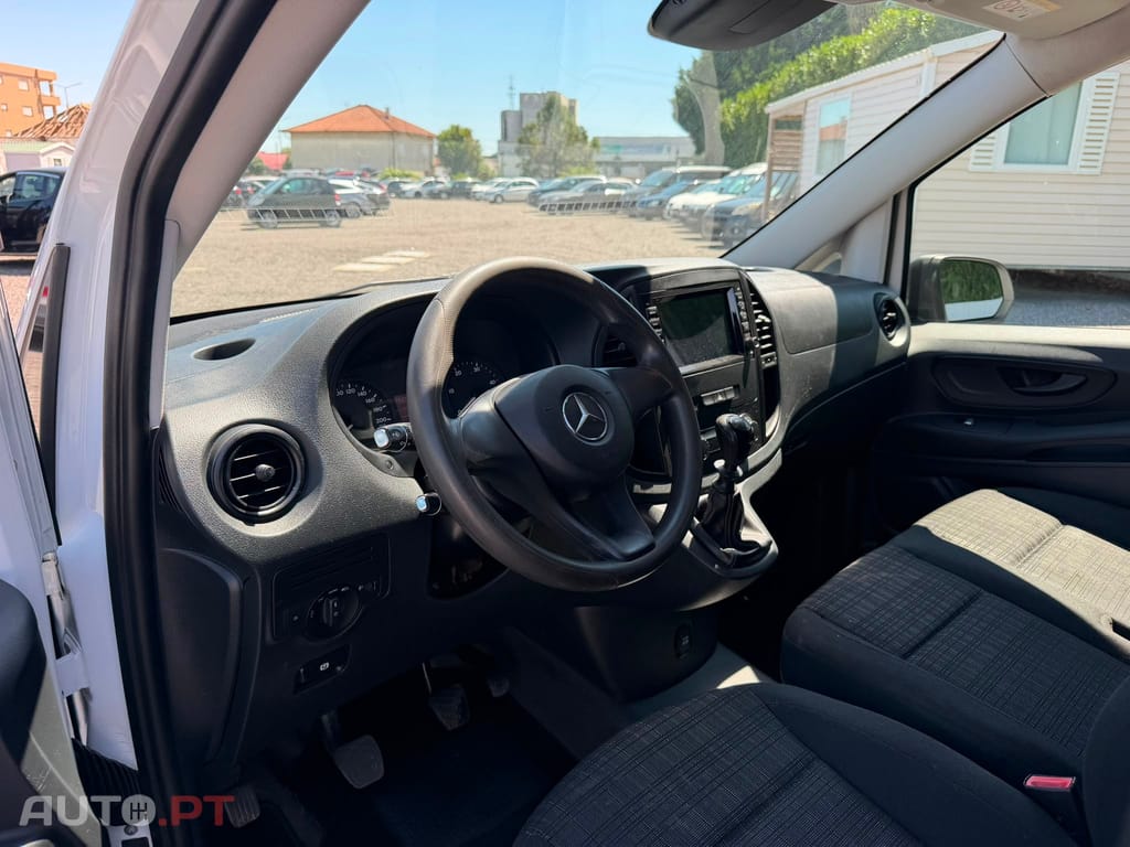 Mercedes-Benz Vito 111 CDi/32