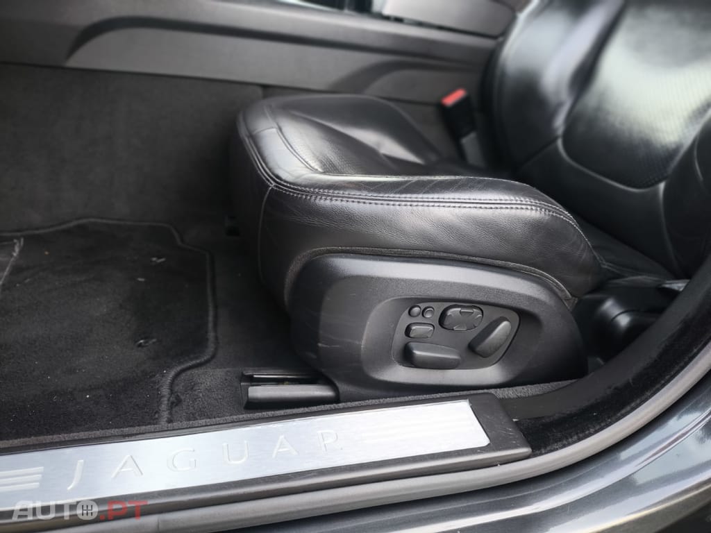 Jaguar XF 3.0 D SPORT