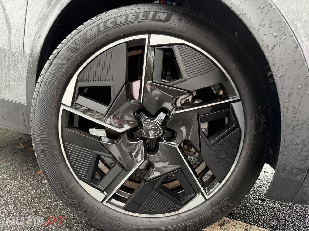 Peugeot 408 1.2 PureTech GT EAT8