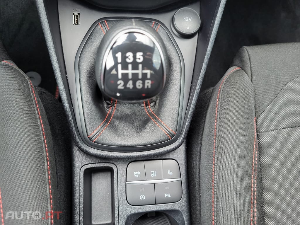 Ford Fiesta 1.0 EcoBoost MHEV ST-Line
