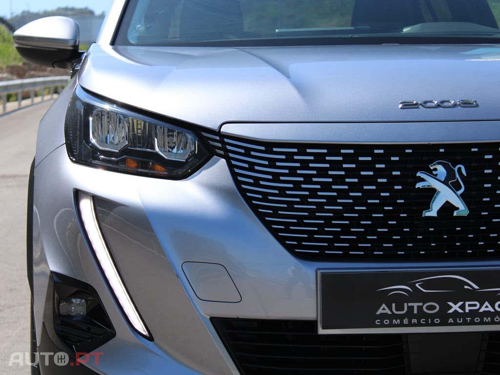 Peugeot E-2008 Allure