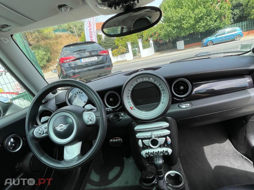 MINI Cooper Auto