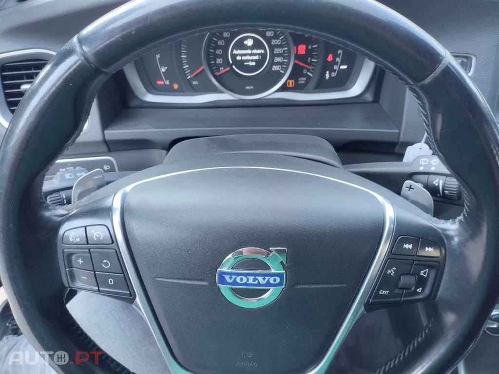 Volvo V60 2.0 D4 Momentum Eco Geartronic