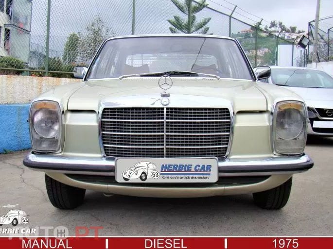 Mercedes-Benz 220 W115 220 D