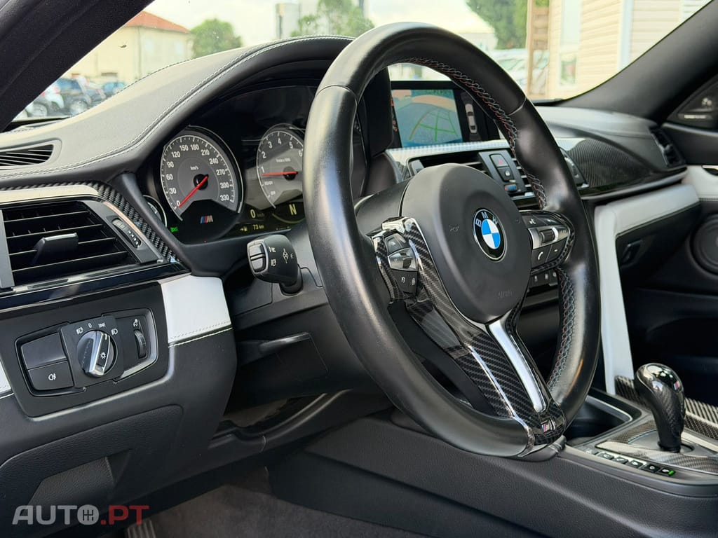 BMW M4 Auto