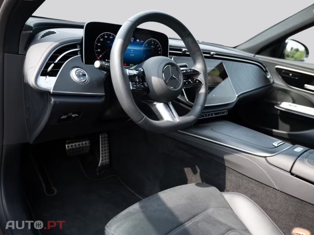 Mercedes-Benz E 300 I.V.A DEDUTIVEL de T AMG